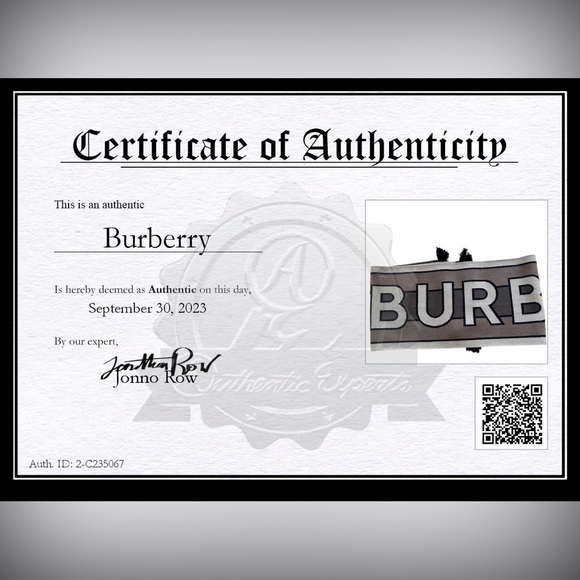 Burberry Cashmere Jacquard Logo Scarf - Picture 6 of 6